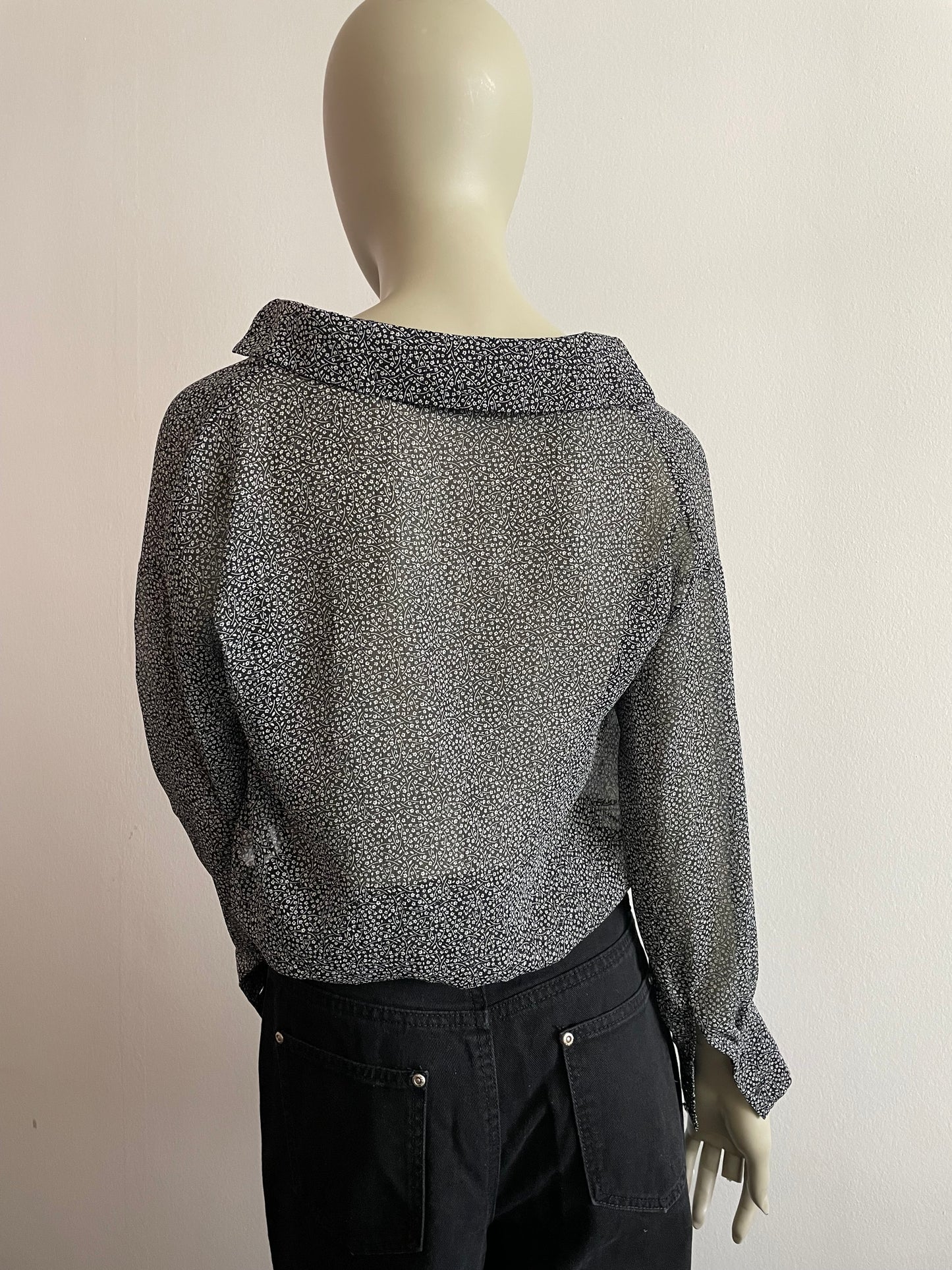 BLOUSE NOIRE ET BLANCHE PAILLETÉ