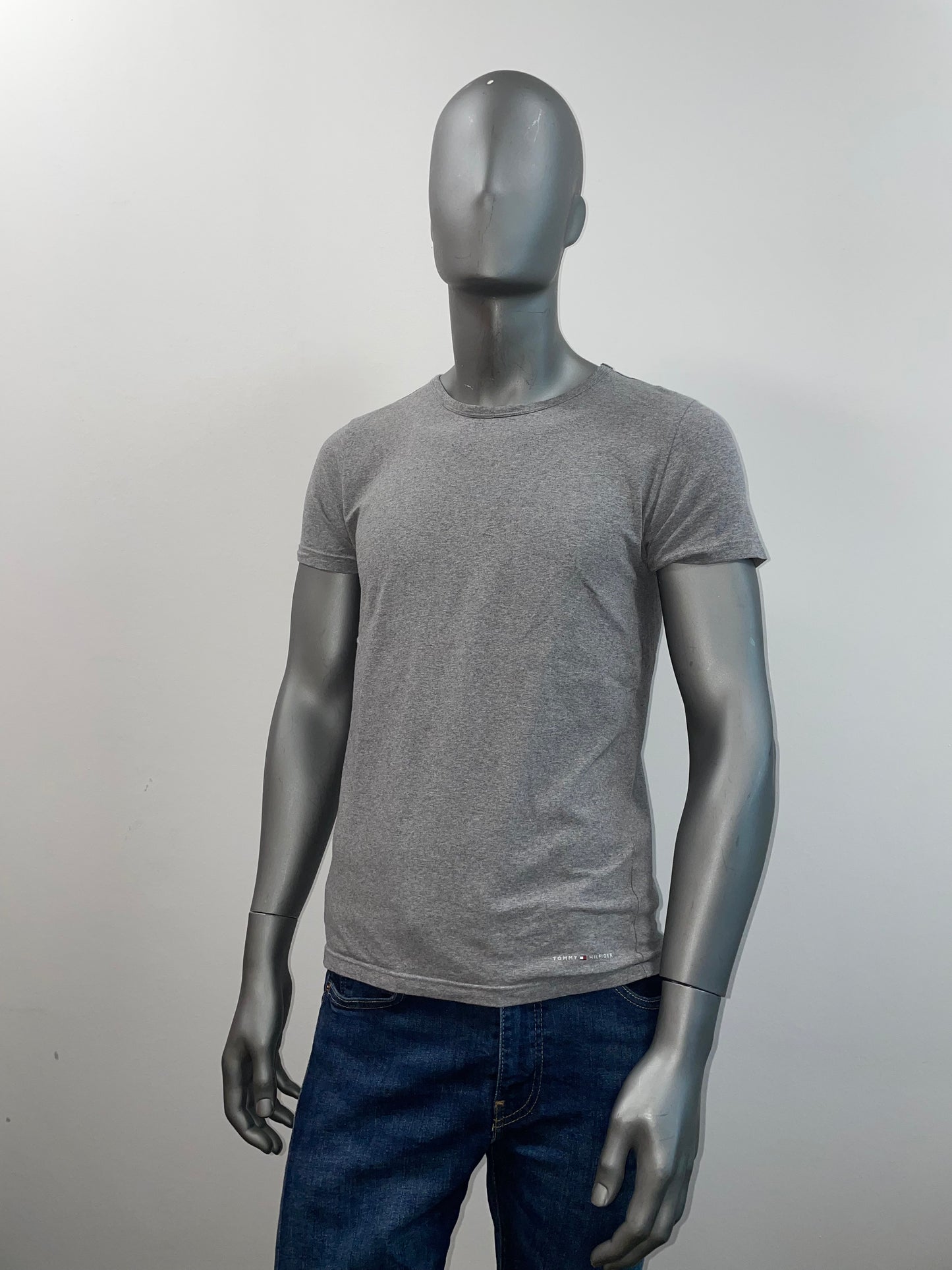 T-SHIRT GRIS MANCHES COURTES TOMMY HILFIGER