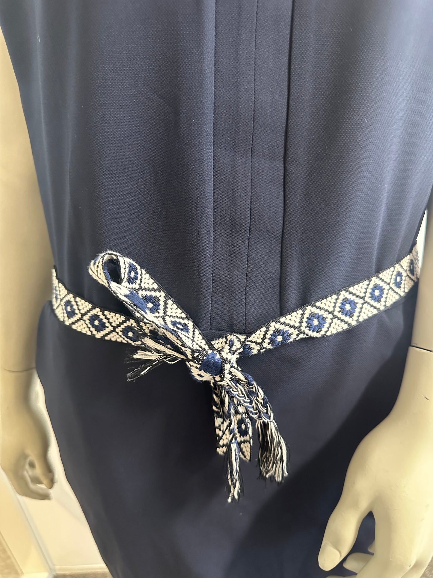 ROBE BLEU AVEC CEINTURE